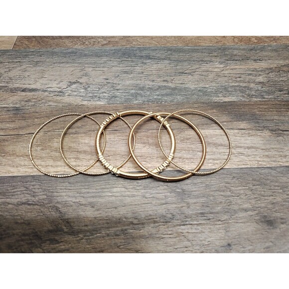 Set of 5 R.J. Graziano Gold Tone  Stacking Bangle Bracelets 8.5" Boho 80s - Picture 2 of 5